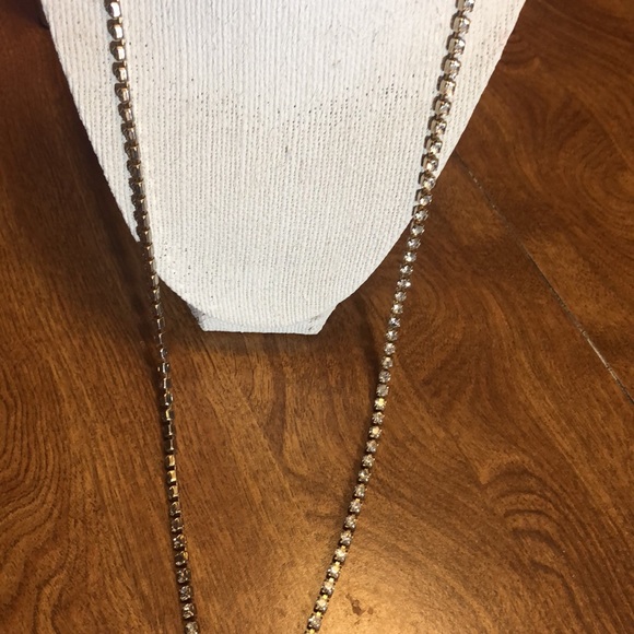 18” Beautiful Rhinestone Necklace - Picture 6 of 15